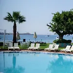 酒店 Costa Luvi Bodrum 4*