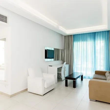 ホテル Costa Luvi Bodrum 4*