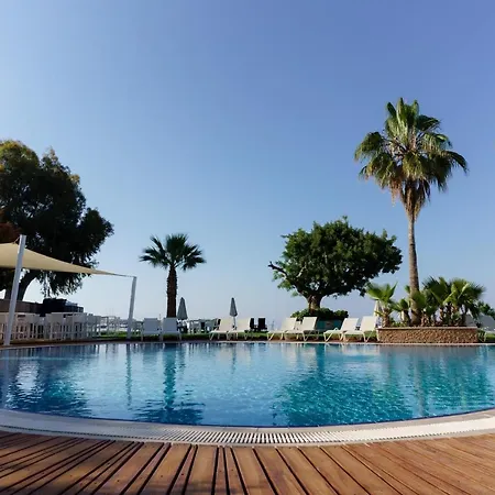 Costa Luvi -