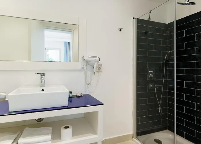 Costa Luvi Bodrum فندق غومْبيت