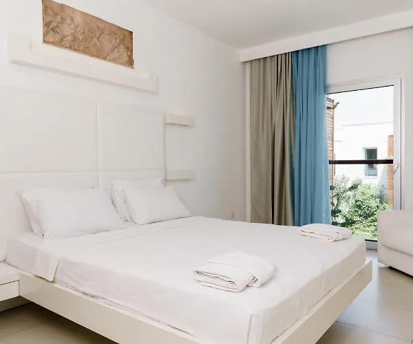 Costa Luvi Bodrum فندق غومْبيت